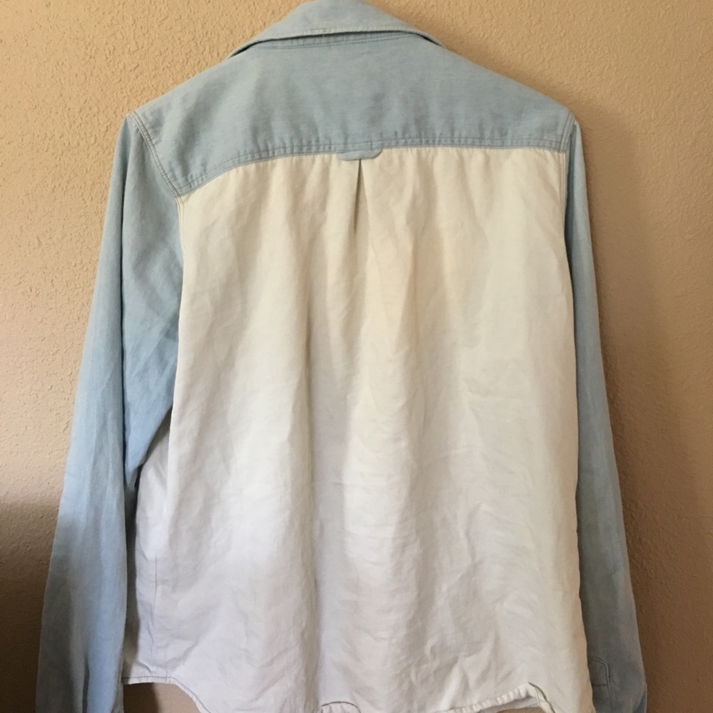 Button up - Picture 2 of 2